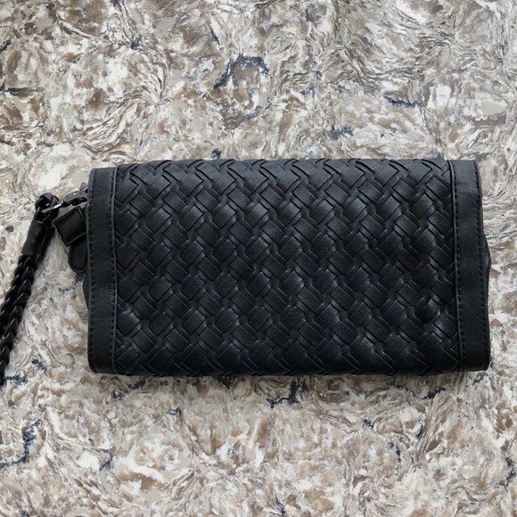 💫✨ Lined Black Leather Clutch w/ Wristlet ✨💫 - Picture 4 of 5